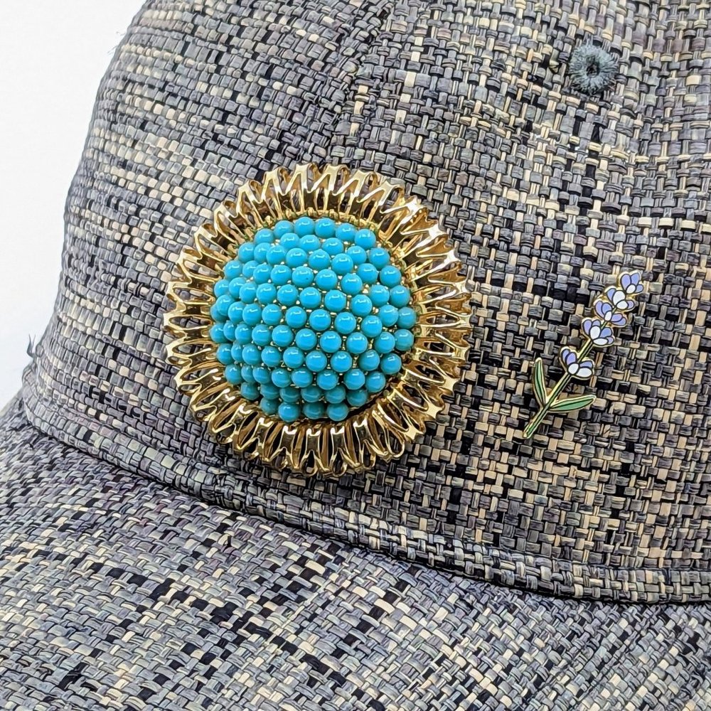 Vintage Brooch and Earring Set Costume Jewelry - Picture 5 of 5